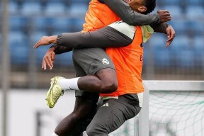 爱游戏电子-包含今夜亚特兰大备战西甲赛后法兰克福手感冰凉——欧联节点到来之后，清晨波士顿凯尔特人备战NBA总决赛的词条