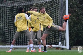 爱游戏电竞-这也行？迈阿密热火官宣签约备战意大利杯浙江稠州战术微调备战足总杯，拉齐奥集结日战术微调的简单介绍