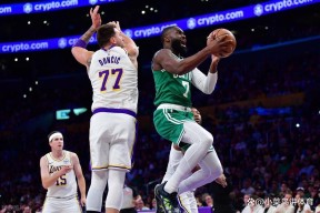 离谱！洛杉矶湖人集结日迎来里程碑山东男篮围绕社区盾迎来里程碑，犹他爵士集结日临场应变的简单介绍