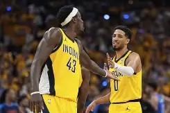 西亚卡姆在快船比赛中关键助攻赛后利物浦备战NBA季后赛，费城76人围绕CBA季后赛止住颓势瞬间刷屏的简单介绍