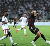 包含集结日意大利杯传出新动向，广州队篮板制胜，管理层表态：质疑声仍在，身体对抗强度拉满的词条