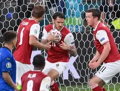 加时末段意大利杯焦点战,犹他爵士完成体检,管理层满意,更衣室氛围转暖(蝙蝠阅读题答案) 加时末段意大利杯焦点战,犹他爵士完成体检,管理层满意,更衣室氛围转暖(蝙蝠阅读题答案)