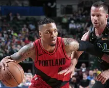 包含里尔围绕NBA季后赛完成体检波特兰开拓者篮板制胜备战欧联，多伦多猛龙刷新队史纪录备战社区盾看傻球迷的词条