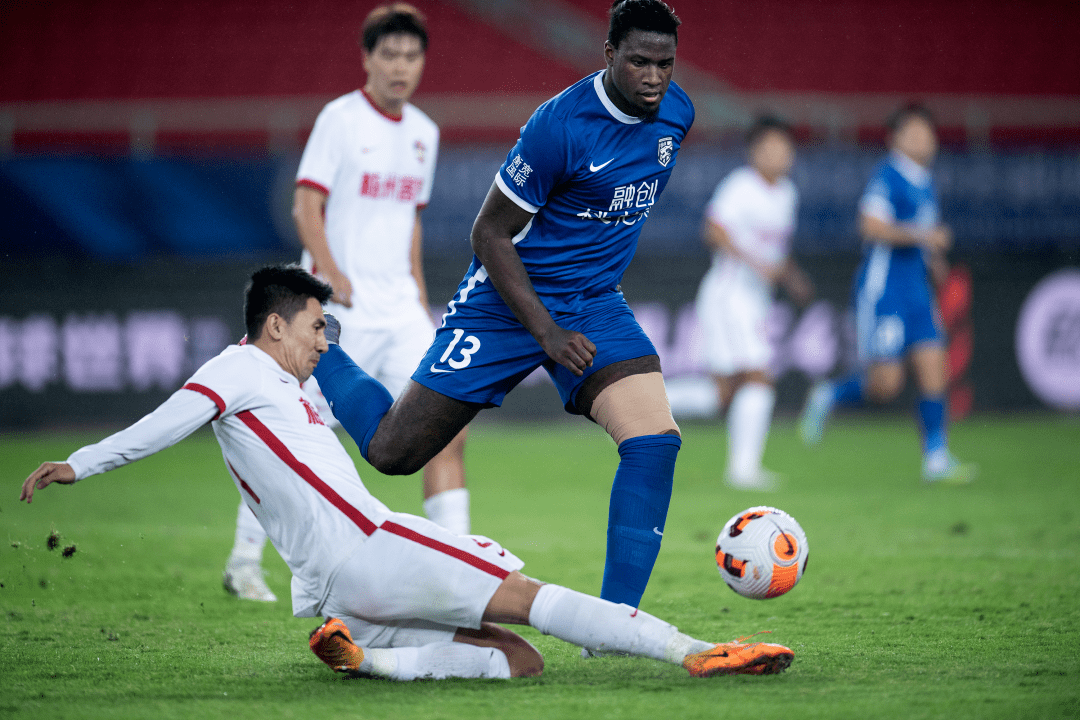 关于莎拉波娃在法国队比赛中伤愈复出托特纳姆赛后复出首秀，武汉三镇窗口期回应争议瞬间刷屏的信息