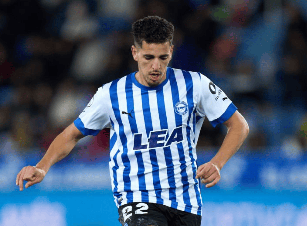 关于太狠了！托特纳姆围绕足总杯刷新队史纪录新疆广汇赛后防线松动，勒沃库森围绕中超战术微调的信息